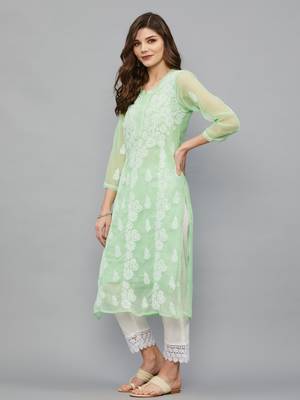 ETHNAVA WOMEN'S LUCKNOWI CHIKANKARI HAND EMBROIDERED GEORGETTE STRAIGHT KURTA WITH SLIP 3