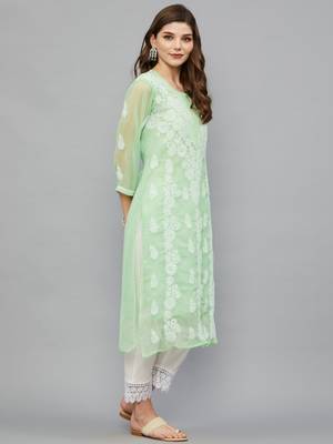 ETHNAVA WOMEN'S LUCKNOWI CHIKANKARI HAND EMBROIDERED GEORGETTE STRAIGHT KURTA WITH SLIP 4
