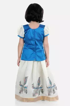 Girls Half Sleeve South Indian Printed Pavda Pattu Lehenga- Blue