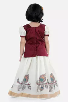 Girls Half Sleeve South Indian Printed Pavda Pattu Lehenga- Maroon