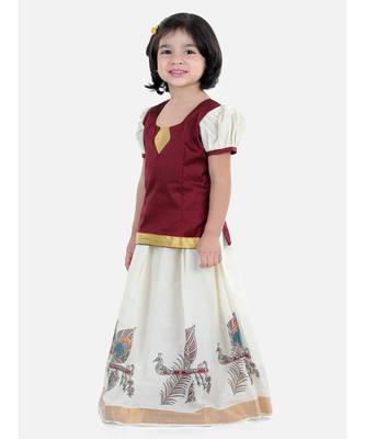 Girls Half Sleeve South Indian Printed Pavda Pattu Lehenga- Maroon 3