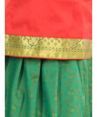 Girls Half Sleeve South Indian Pavda Pattu Lehenga- Red 4