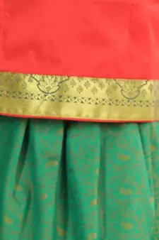 Girls Half Sleeve South Indian Pavda Pattu Lehenga- Red