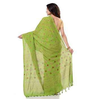 Green hand woven bengal handloom saree with blouse 3