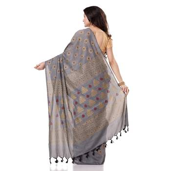 Grey hand woven bengal handloom saree with blouse 3