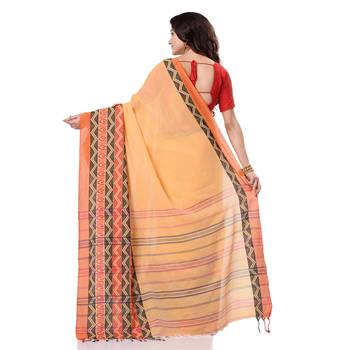 Yellow hand woven bengal handloom saree with blouse 3