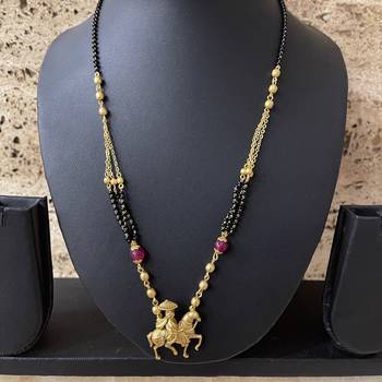 Gold mangalsutra 3