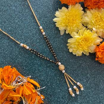 Gold mangalsutra 1
