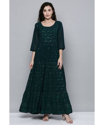 Kvsfab Women Green Embroidered Sequinned Kurta with Trousers 3