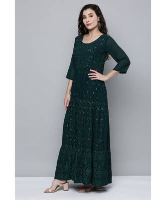 Kvsfab Women Green Embroidered Sequinned Kurta with Trousers 4