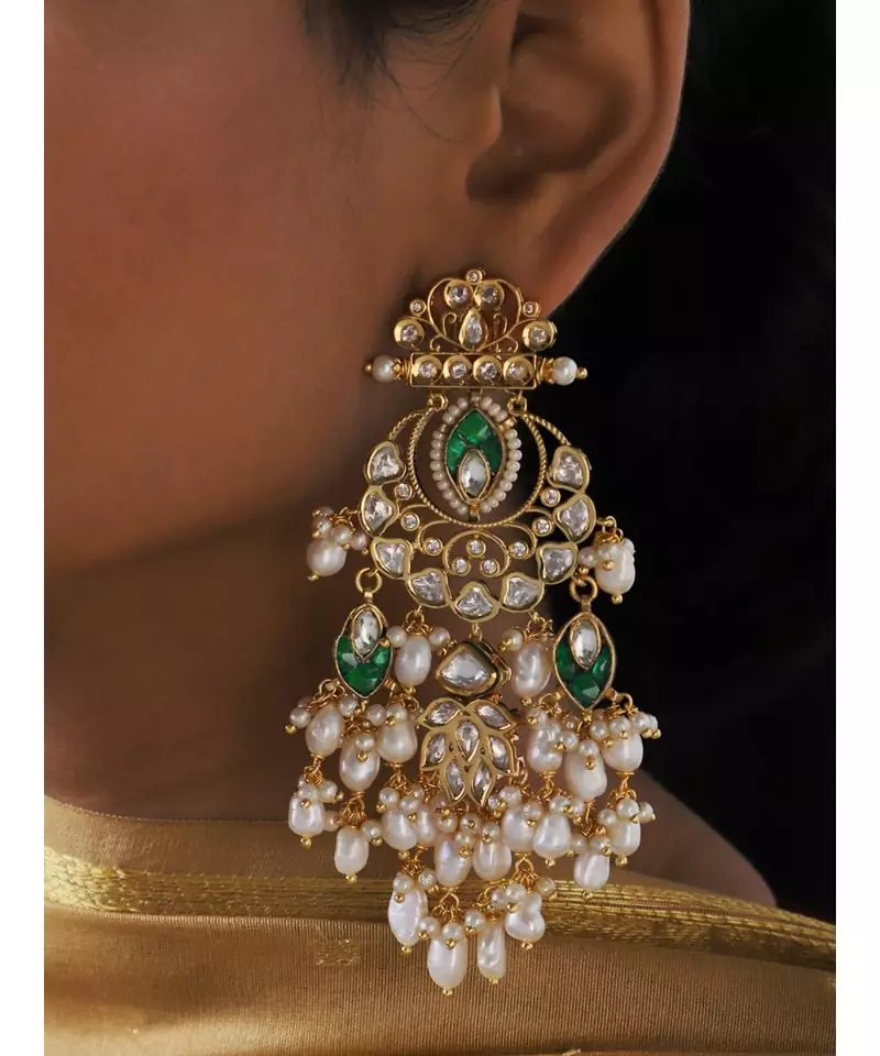White and Green Takkar Pan Chandiler Jhumka