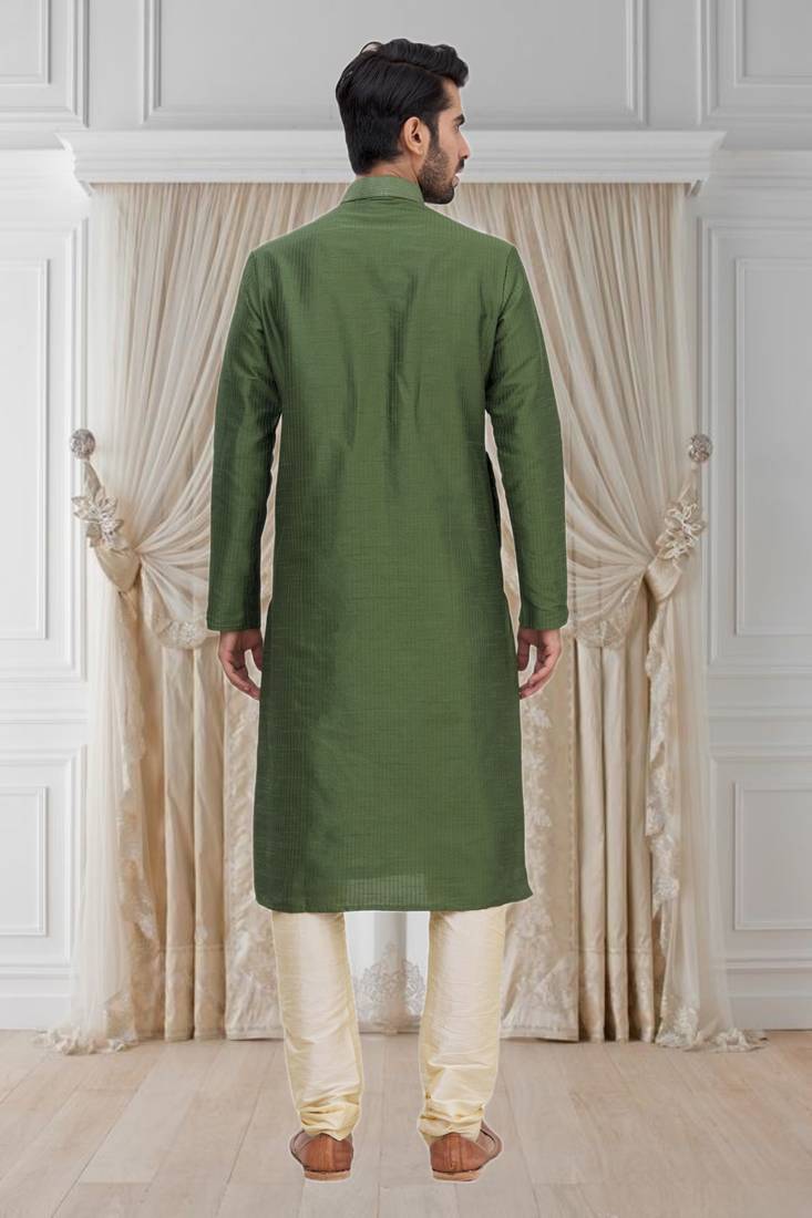 Green embroidered art silk kurta-pajama
