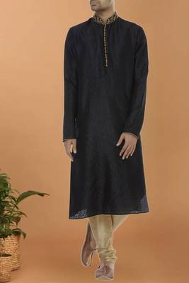 Black printed blended cotton kurta-pajama 1