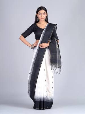 White woven cotton saree with blouse 1