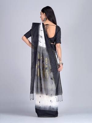 White woven cotton saree with blouse 3