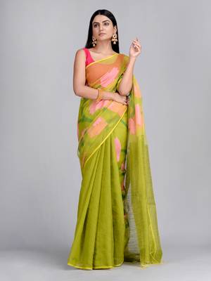 Green woven matka silk saree with blouse 1