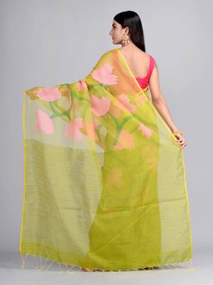 Green woven matka silk saree with blouse 3