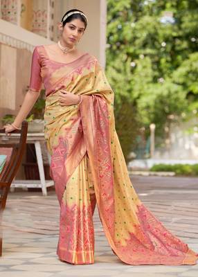 Cream woven kanchipuram silk saree with blouse 1