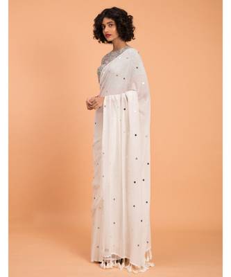 Suta Women White Embellished Pure Cotton Blend Saree 3