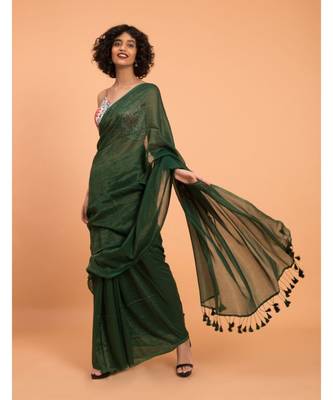 Suta Green & Gold Stripes Woven Zari Pure Cotton Handloom Saree 1