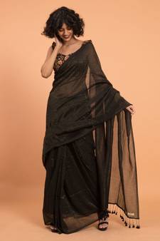 Suta Black & Gold-Toned Stripes Woven Zari Pure Cotton Handloom Saree