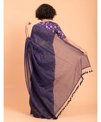 Suta Blue & Gold Stripes Woven Zari Pure Handloom Cotton Saree 5