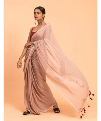 Suta Women Beige Embellished Sequinned Pure Cotton Saree 3