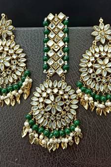 Green Copper Base Gold Plated Kundan Light Weight Earrings Maangtika Set Combo