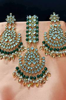 Green Copper Base Gold Plated Kundan Light Weight Earrings Maangtika Set Combo