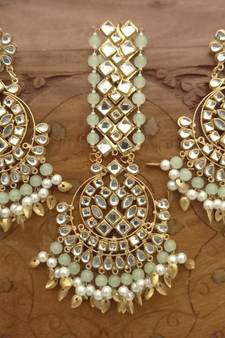 Green Copper Base Gold Plated Kundan Light Weight Earrings Maangtika Set Combo