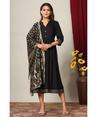 Womens Rayon Solid Print Anarkali Kurta with Dupatta 2