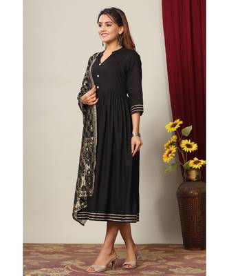 Womens Rayon Solid Print Anarkali Kurta with Dupatta 3