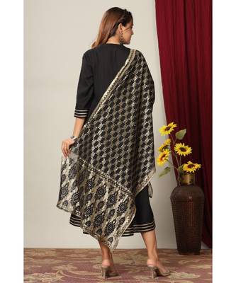 Womens Rayon Solid Print Anarkali Kurta with Dupatta 6
