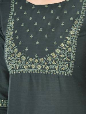 Span Green Embroidered Straight Kurta 5