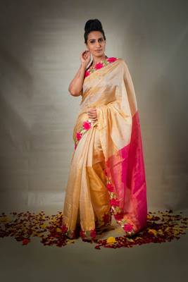 Designer Handwoven Saree With Floral Work 2