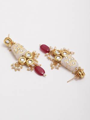 Red pearl earrings 4