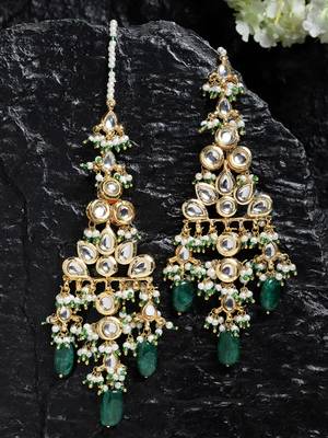 Green pearl earrings 2