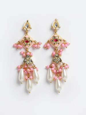 Pink pearl earrings 3