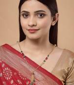 Green pearl necklaces