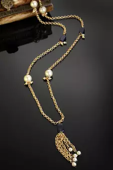 Blue pearl necklaces