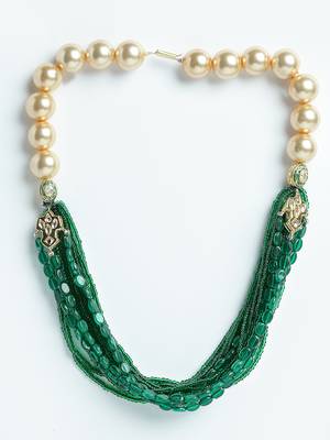 Green pearl necklaces 3