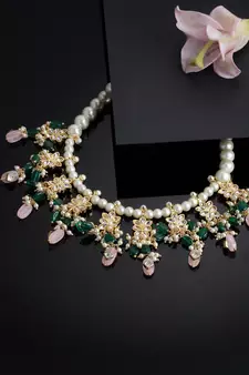 Green pearl necklaces