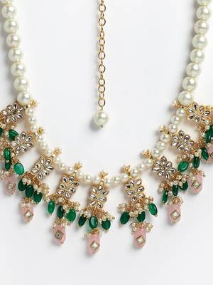 Green pearl necklaces 4