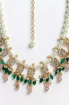 Green pearl necklaces