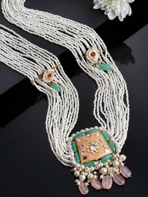 Pink pearl necklaces 2