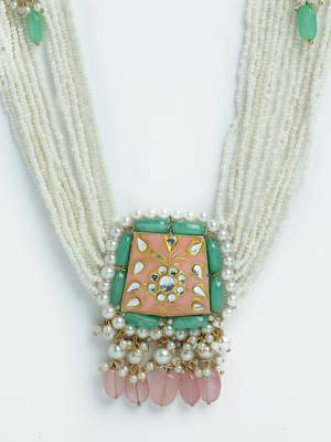 Pink pearl necklaces 4