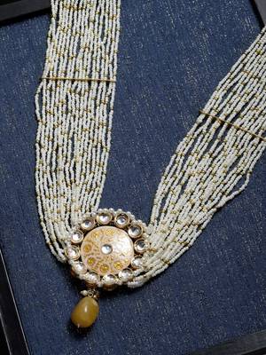 Yellow pearl necklaces 5