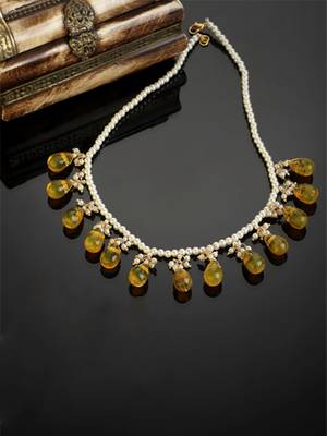 Yellow pearl necklaces 4