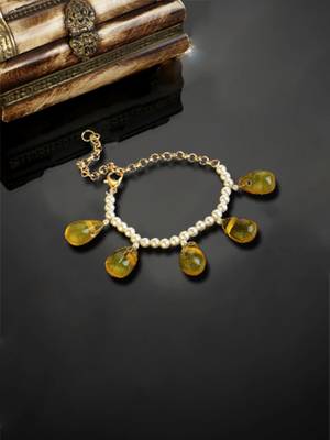Yellow pearl bracelets 4
