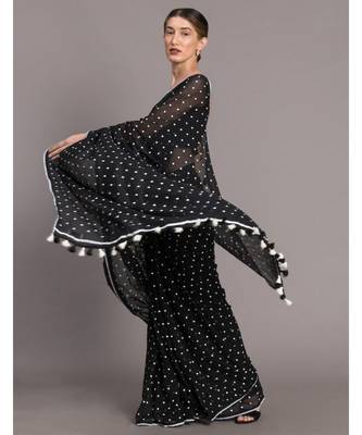 Suta Black White Polka Dots Printed Pure Cotton Saree 4
